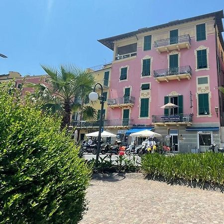 Hotel Serena Arenzano Exterior foto