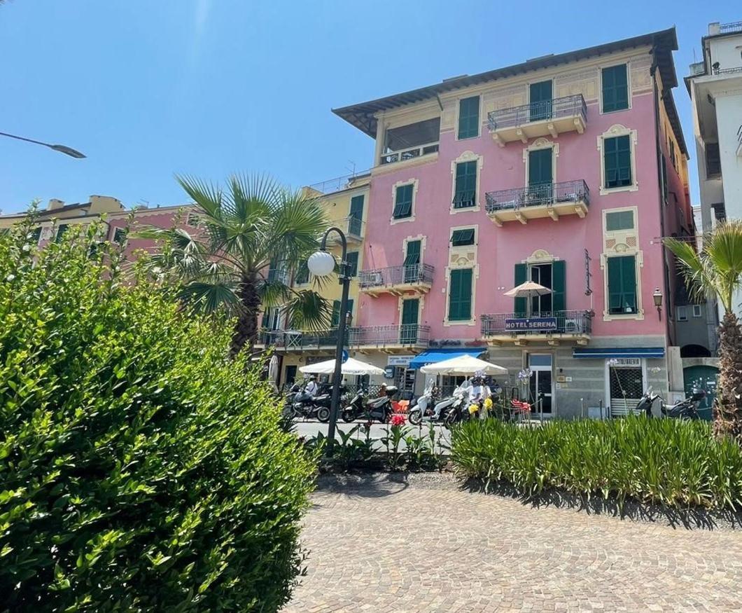 Hotel Serena Arenzano Exterior foto